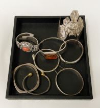 COLLECTION OF SILVER BANGLES & OTHER ITEMS