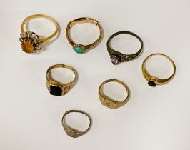 COLLECTION OF GOLD GEMSTONE RINGS & 2 SILVER RINGS - APPROX 10 GRAMS OF GOLD