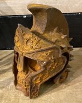 CAST IRON SKULL GLADIATOR