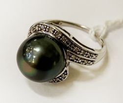 9CT WHITE GOLD & PEARL RING - SIZE N - 4.6 GRAMS APPROX