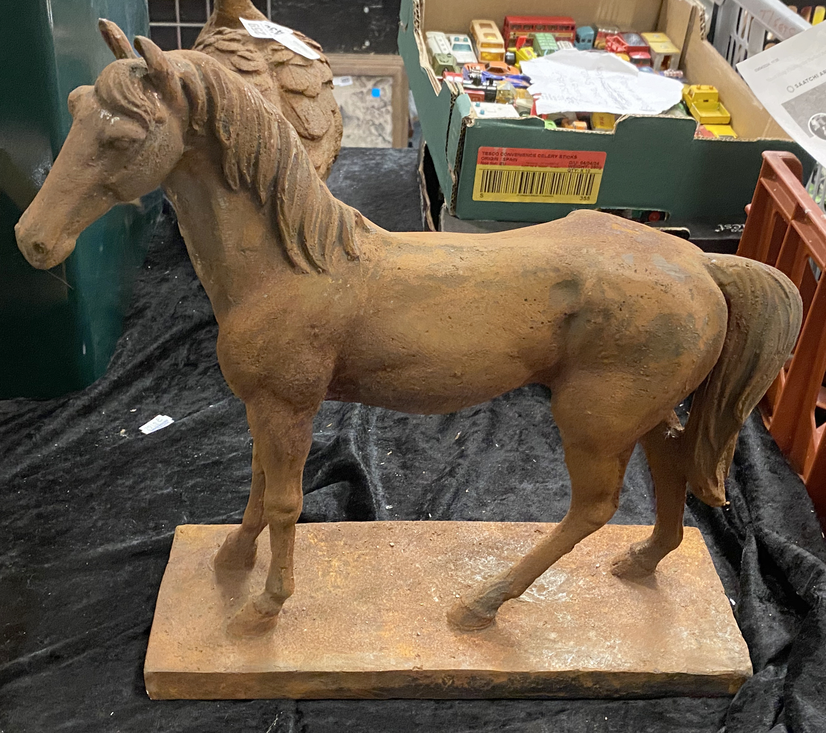 CAST IRON HORSE - 37 CMS (H) APPROX