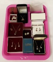 COLLECTION OF JEWELLERY