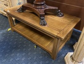 OAK COFFEE TABLE