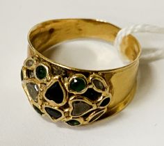 18 CARAT GOLD & SEMI PRECIOUS GEMSTONE RING SIZE R - 5.5 GRAMS APPROX