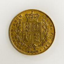 EARLY QUEEN VICTORIA SHIELD BACK SOVEREIGN 1844 - 8 GRAMS APPROX