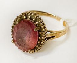 9 CARAT GOLD & GEMSTONE RING - SIZE N