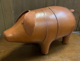 SMALL LEATHER PIG