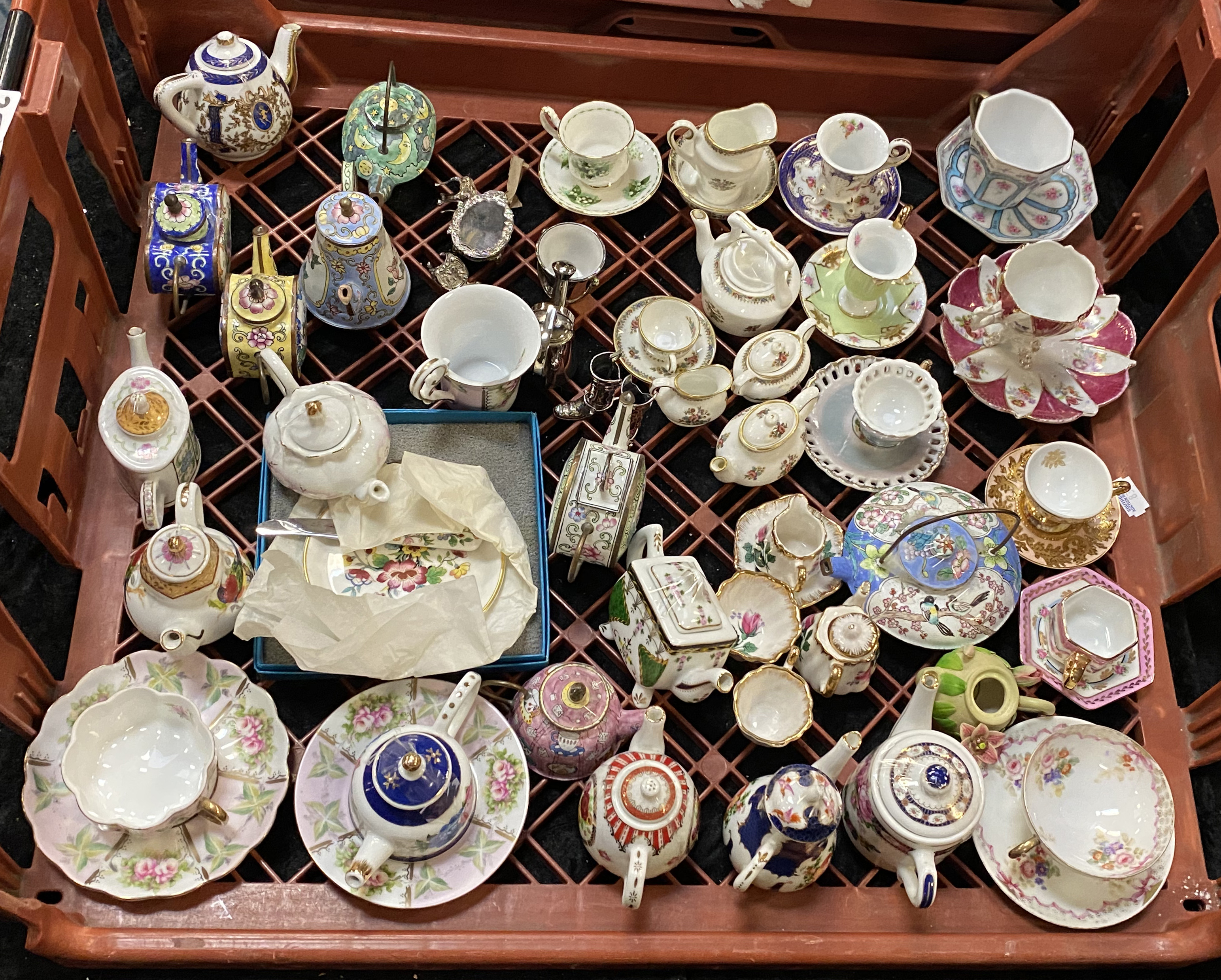 QTY. OF MINIATURE TEA & COFFEE CUPS & SAUCERS