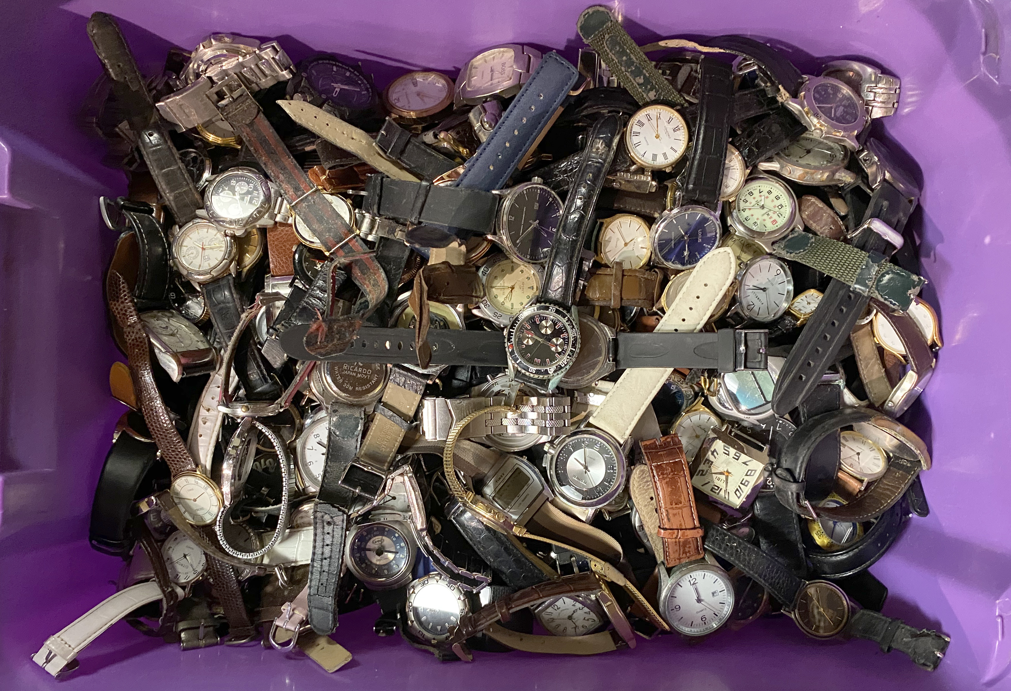 LARGE COLLECTION OF WATCHES - 700 +