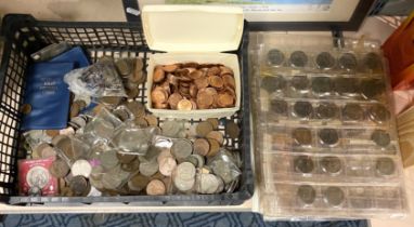 LARGE COLLECTION OF COINS