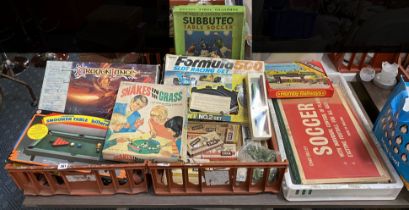 COLLECTION OF VINTAGE GAMES