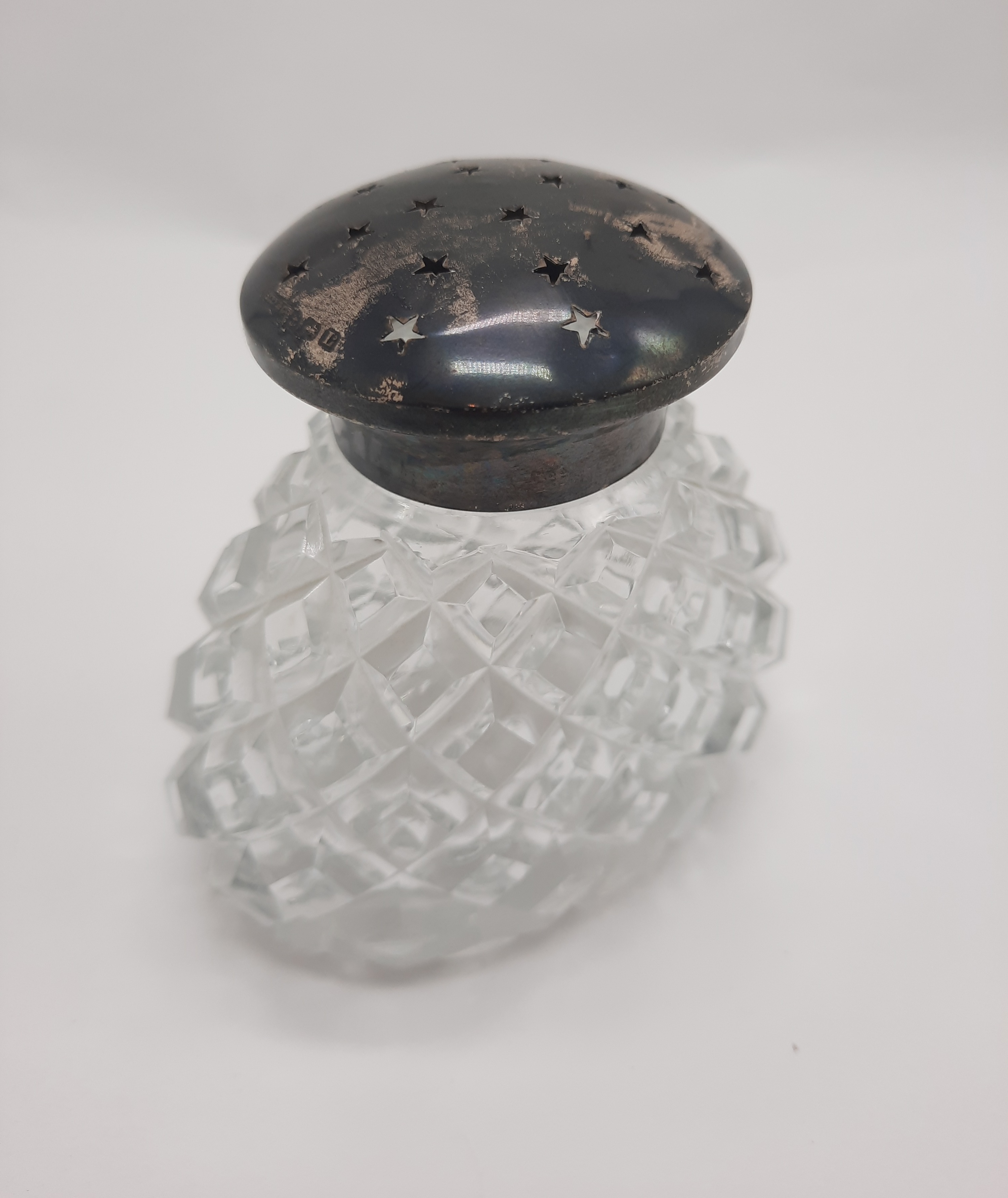 HM SILVER POT POURRI BOTTLE 10CMS (H) APPROX