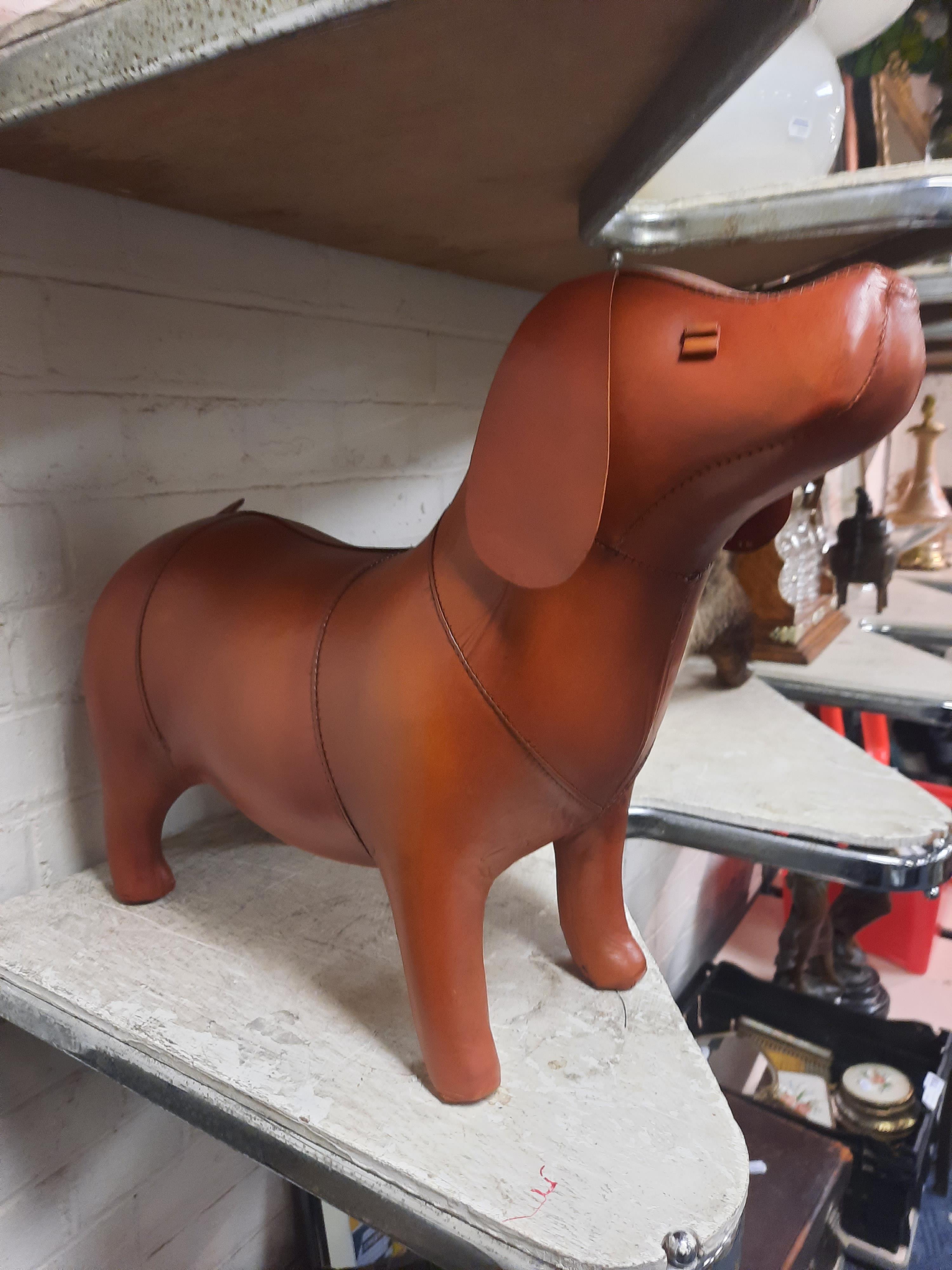 TAN LEATHER DOG STOOL 40CMS (H) APPROX