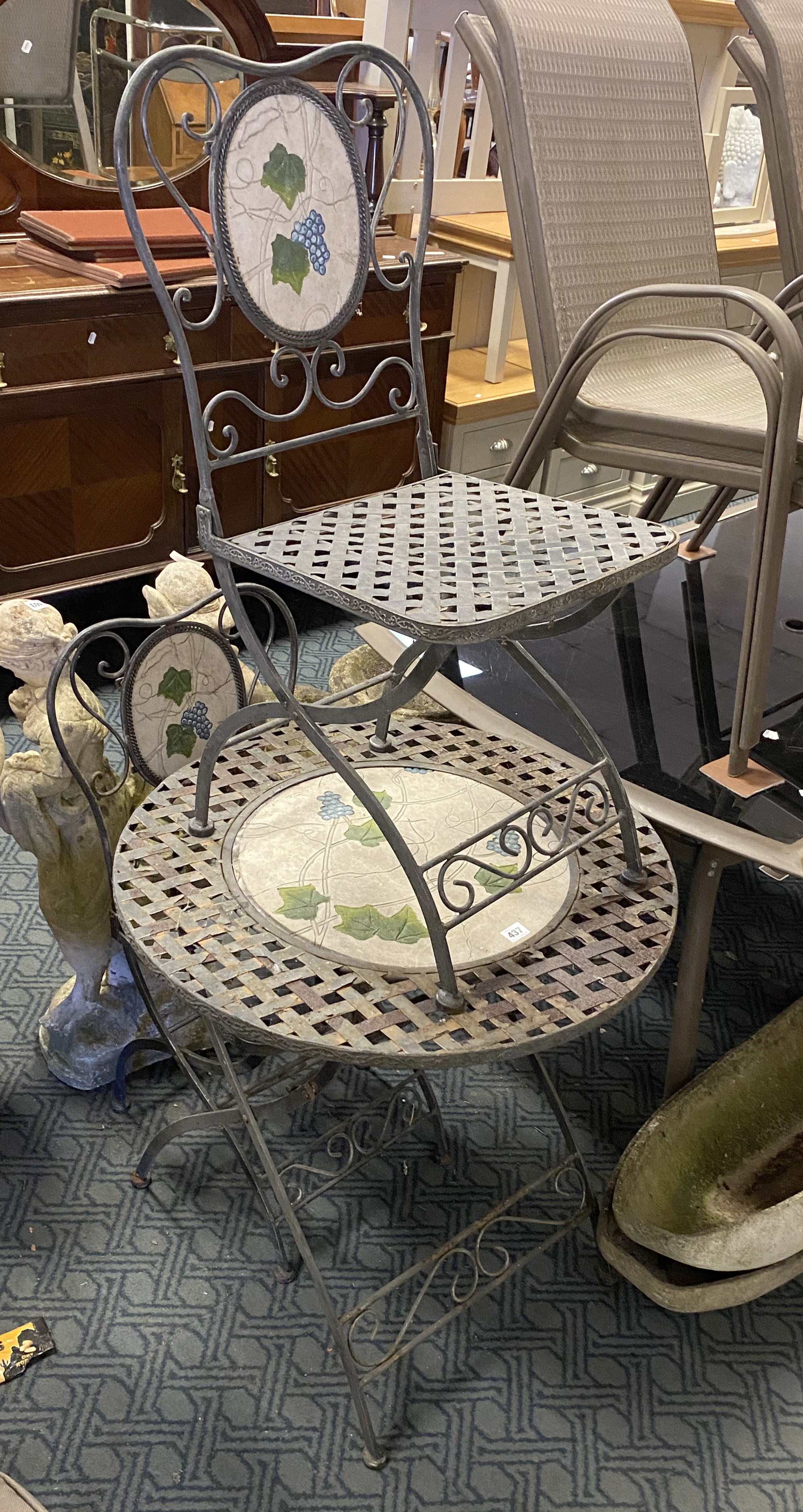 METAL GARDEN TABLE & 2 CHAIRS