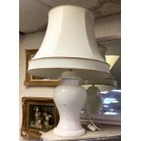 SPANISH PORCELAIN TABLE LAMP WITH SHADE - BASE 34 CMS