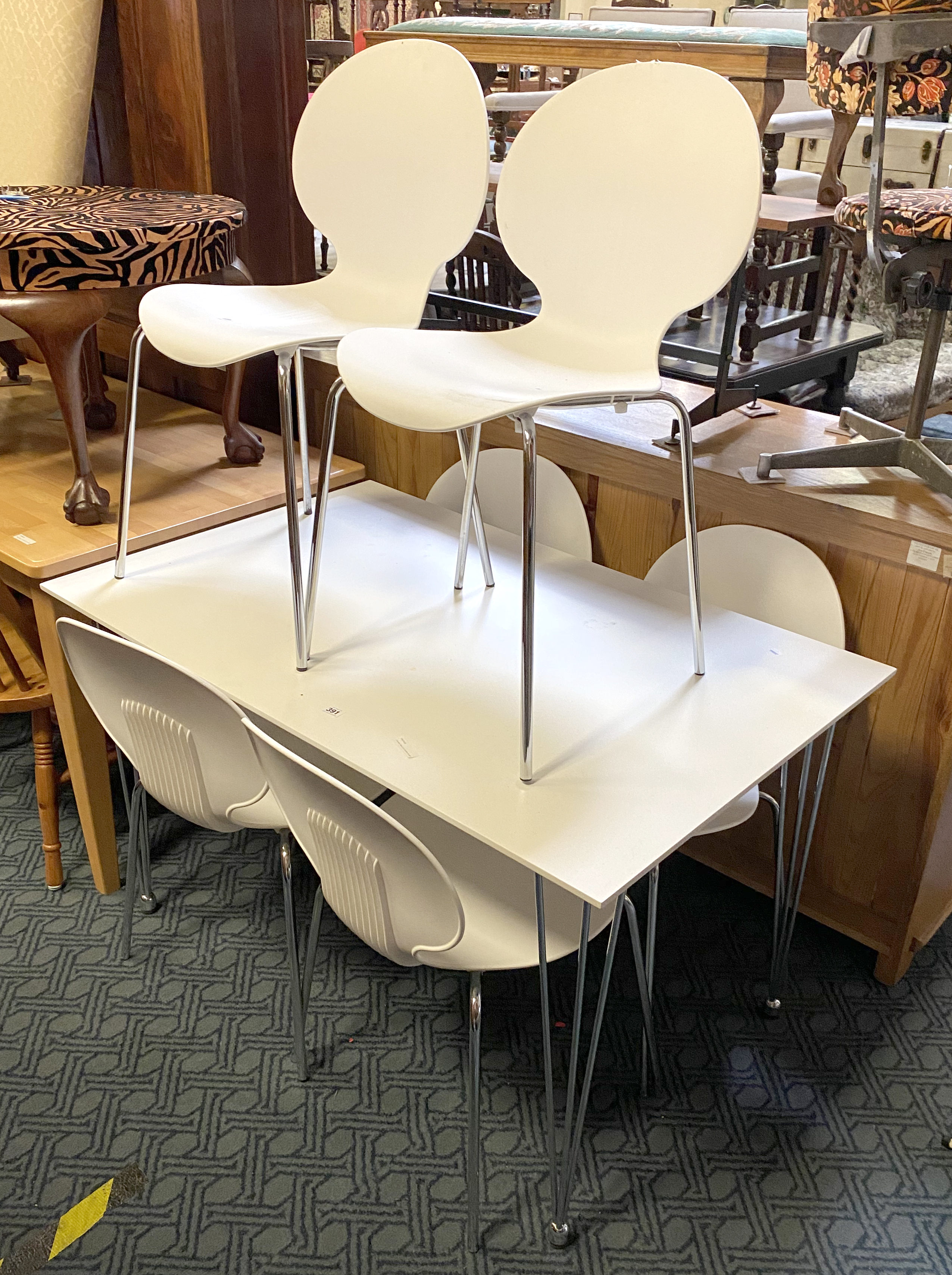 ITALIAN TABLE & 6 CHAIRS IN WHITE & CHROME