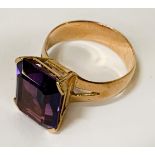18CT GOLD AMETHYST RING - SIZE L 5.4 GRAMS APPROX INC AMETHYST