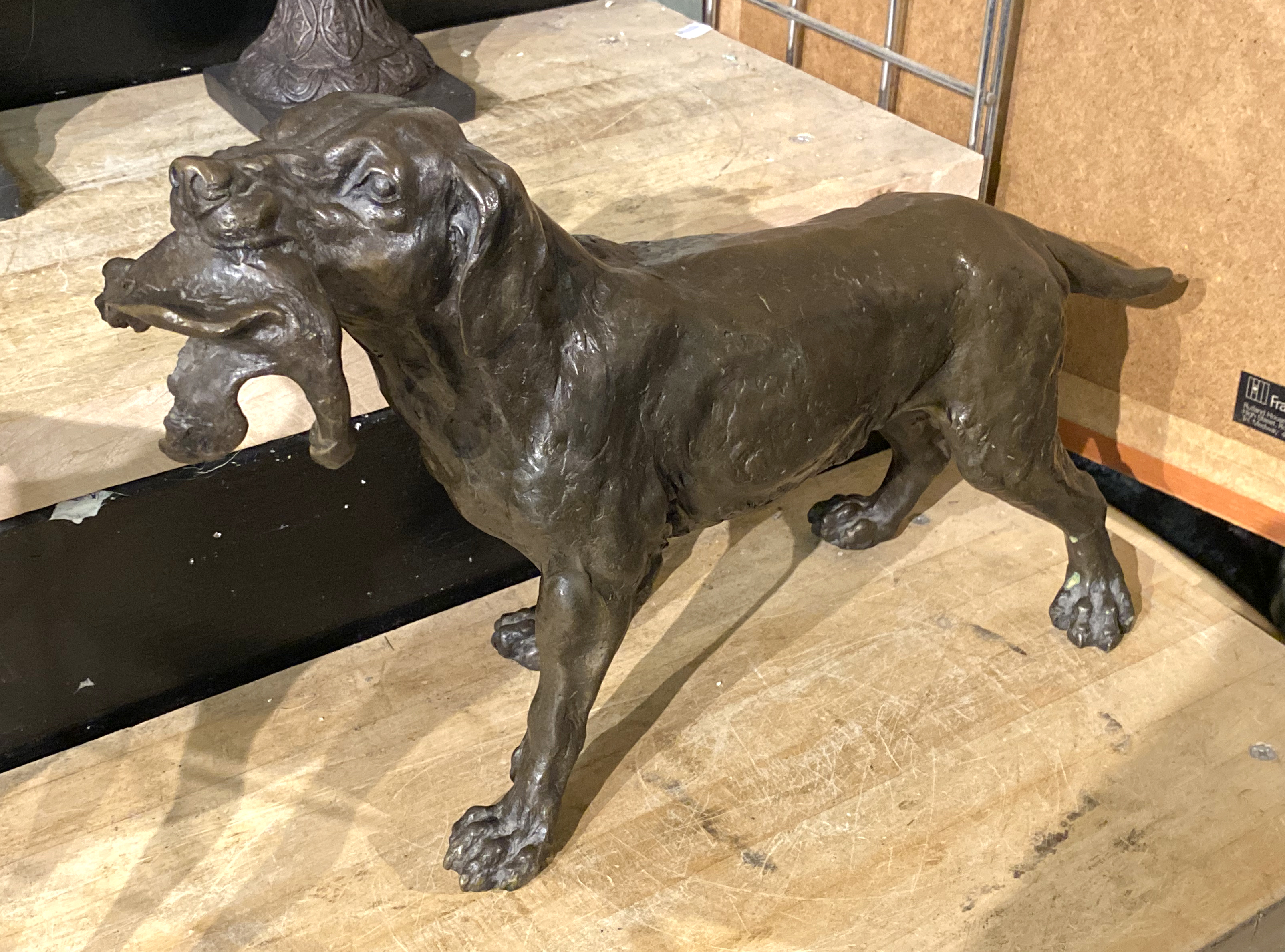 CAST IRON BRONZE DOG - 29CMS (H) APPROX