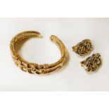 18CT GOLD BRACELET & EARRINGS - APPROX 72 GRAMS