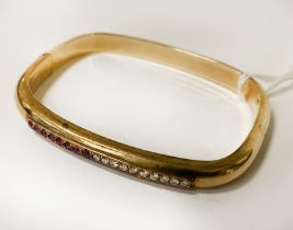 14CT GOLD DIAMOND & RUBY RECTANGULAR BANGLE - APPROX 13 GRAMS