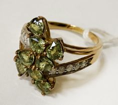 9CT GOLD DIAMOND & PERIDOT CLUSTER RING SIZE O