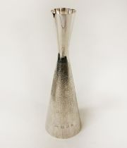 H/M SILVER CHRISTOPHER LAWRENCE POSY VASE - 19.5 (H) APPROX - 8 IMP OZS APPROX