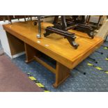 SMALL DINING TABLE - MID CENTURY