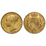 g Victoria (1837-1901), gold Sovereign, 1847, first young head left, W.W. raised on truncation for