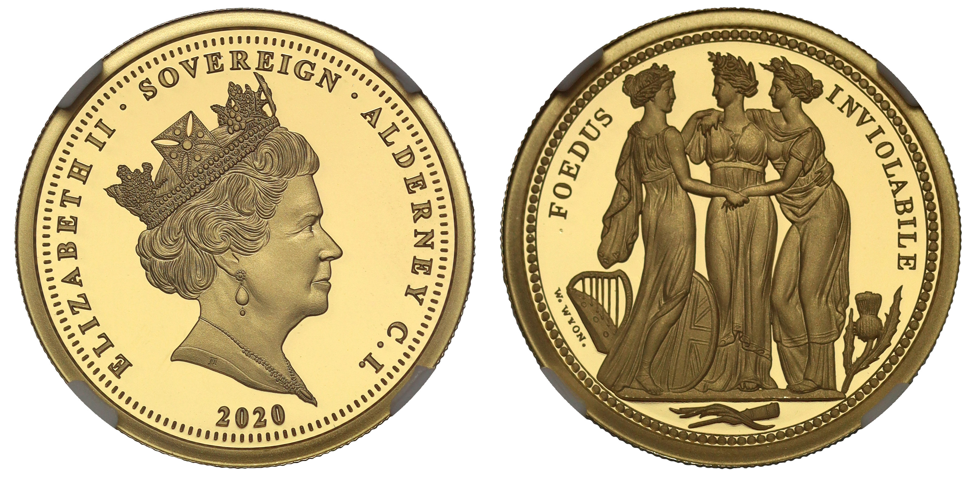 g Alderney, Elizabeth II (1952-2022), gold proof Sovereign, 2020, Three Graces issue, crowned head
