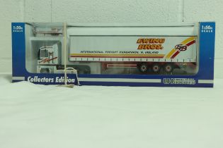 Universal Hobbies Renault Magnum & Curtainside - Ewing Bros - VGC - Box OK