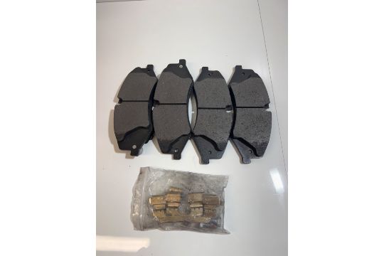 Brembo P44022 Front Brake Pads Pack of 4 - Image 3 of 3