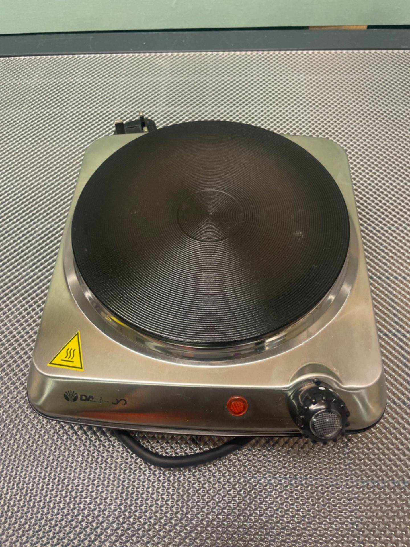Daewoo SDA1731 Single Hot Plate-Portable & Compact-Cast Iron Heating Element-On/Off Indicator Light - Image 2 of 3