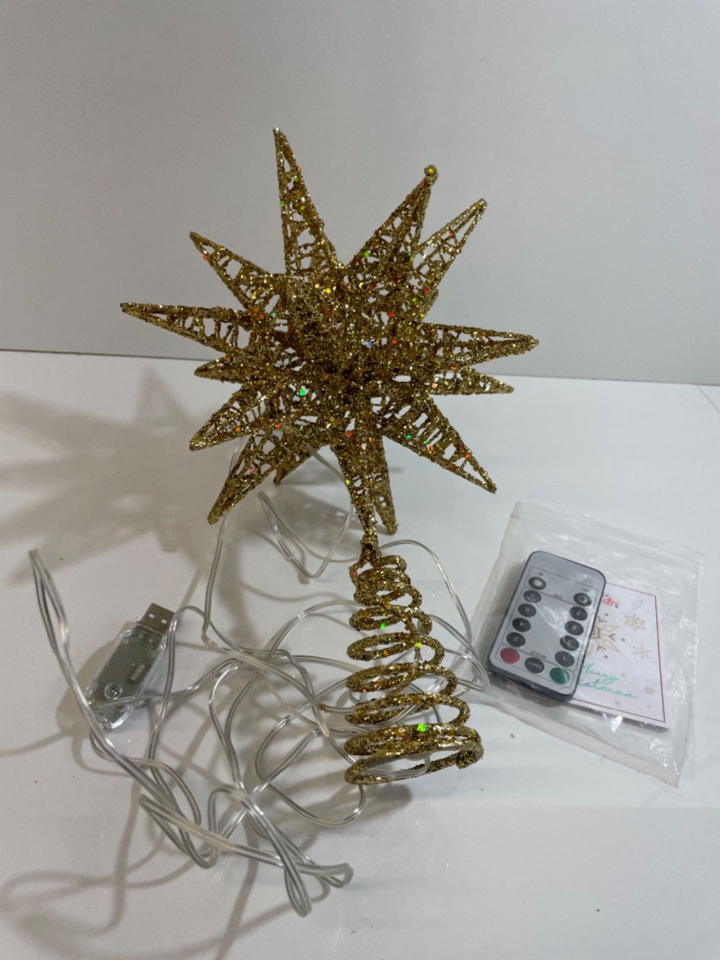 Lewondr Christmas Star Tree Topper, 3D Geometric Star USB Powered Remote Controlled Treetop Star wi - Image 3 of 3