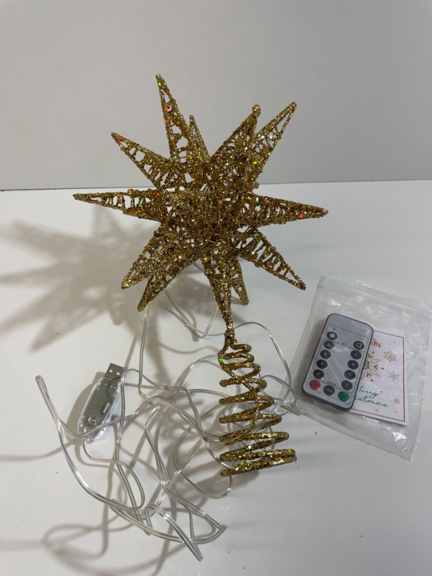 Lewondr Christmas Star Tree Topper, 3D Geometric Star USB Powered Remote Controlled Treetop Star wi - Image 2 of 3
