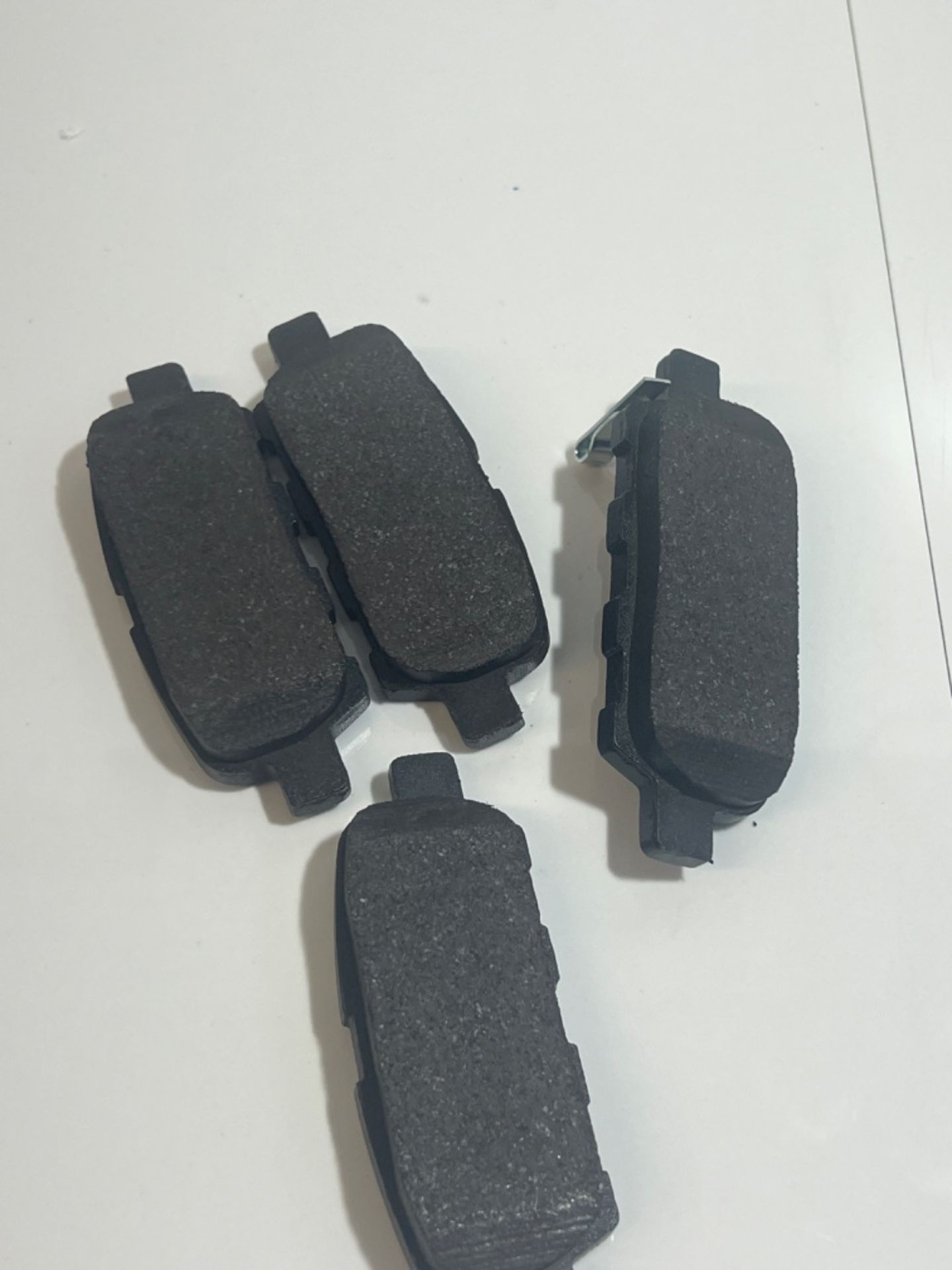 Bosch BP1515 Brake Pads - Rear Axle - ECE-R90 Certified - 1 Set of 4 Pads - Image 2 of 3