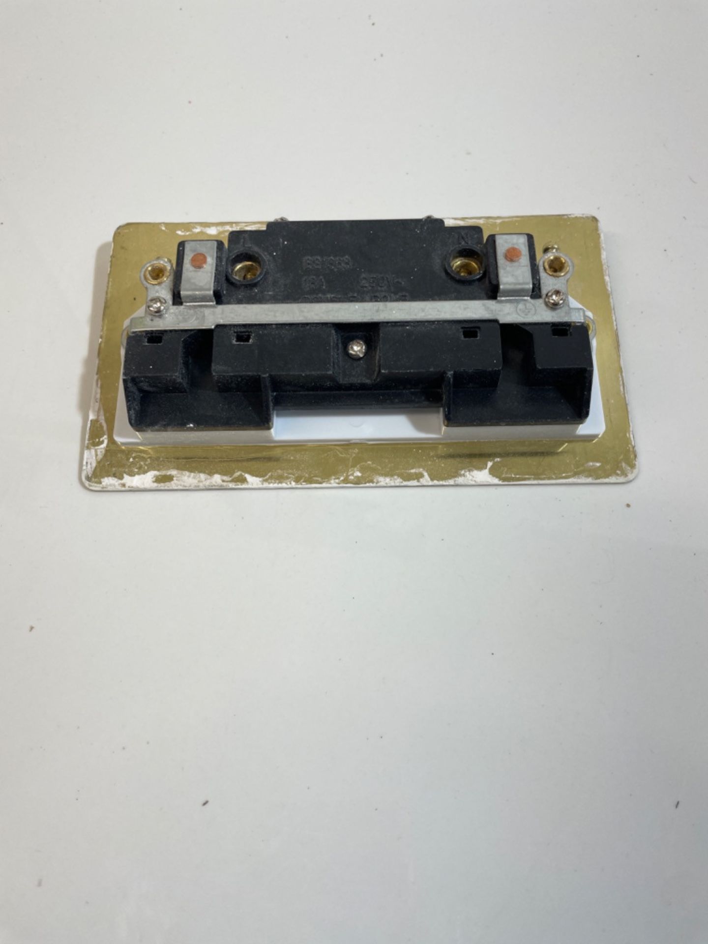Socket 2 Gang - Polished Brass Flat - White Insert Plastic Switch - 13A Double Wall Plug Socket - Image 3 of 3