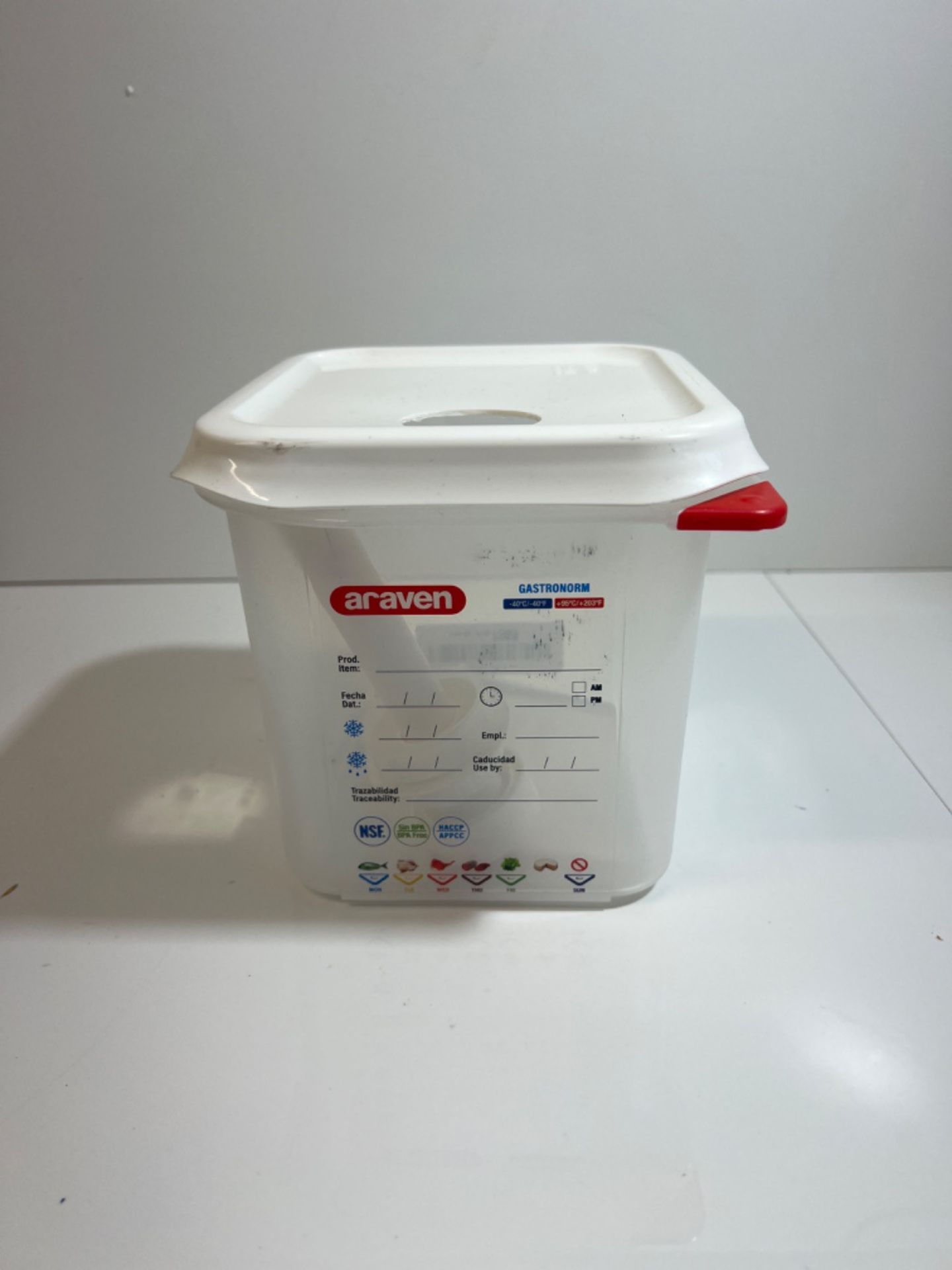 Araven RVN013 Sauce Dispenser Gn 1/6 Transparent 2.6Ltr Dishwasher Safe Push Pump - Image 2 of 3