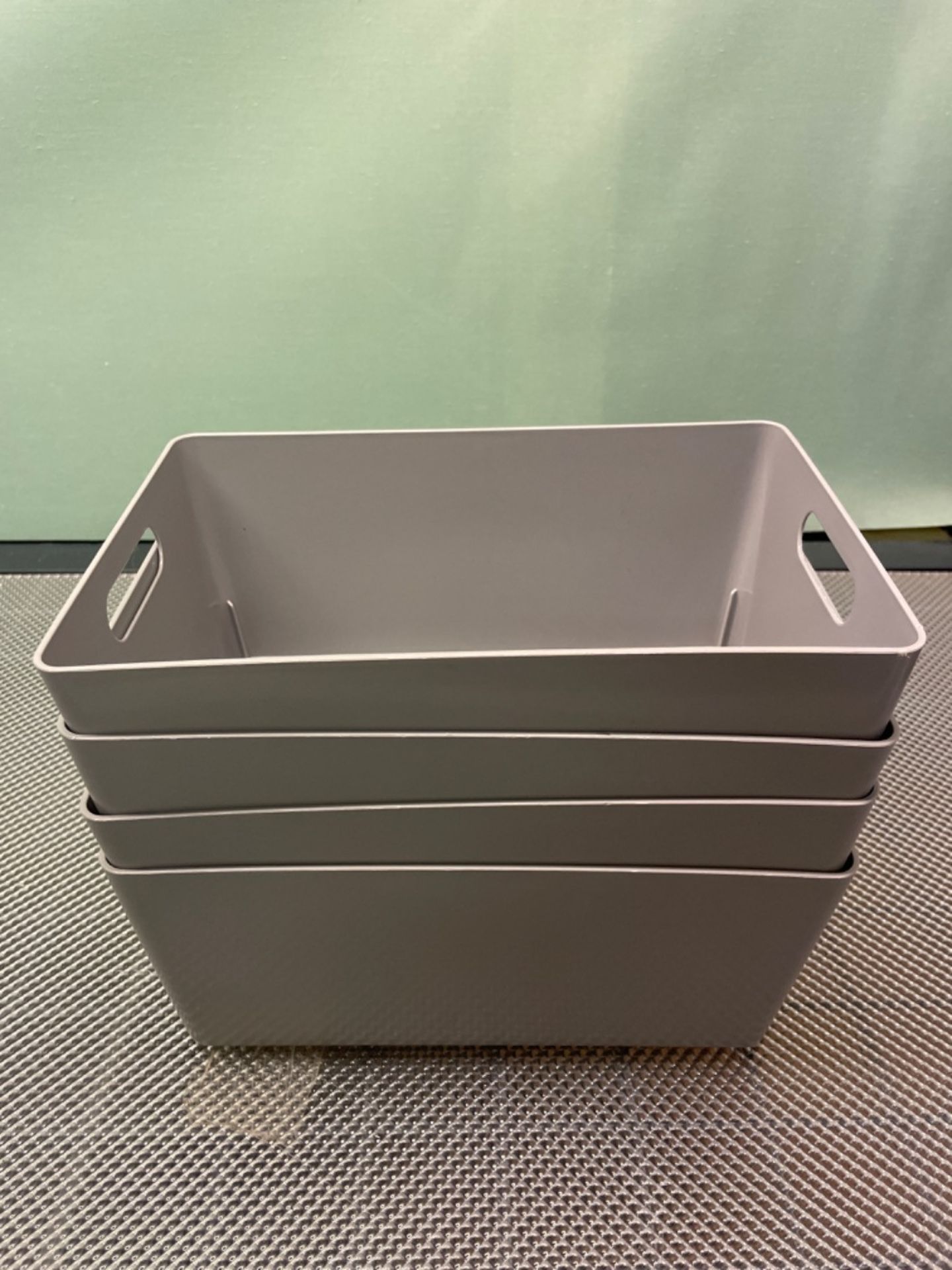 KEPLIN 5 Pack Grey Plastic Studio Storage Basket, Portable Container Boxes with Handles for Storage - Image 2 of 3