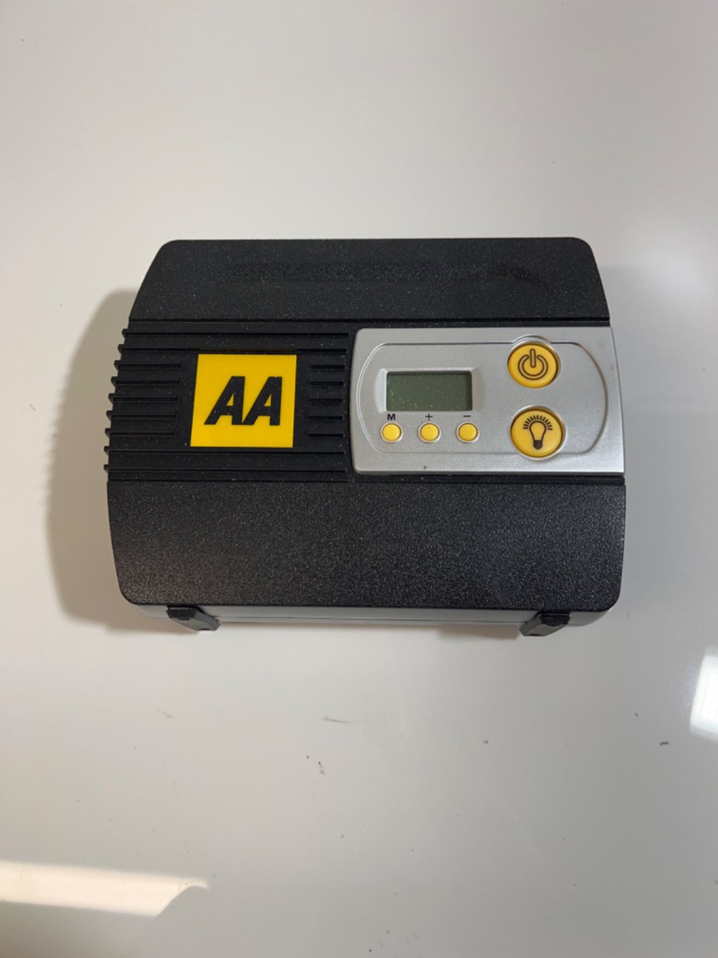 AA 12V Digital Tyre Inflator AA5502 â€“ For Cars Other Vehicles Inflatables Bicycles - Shows P - Image 3 of 3