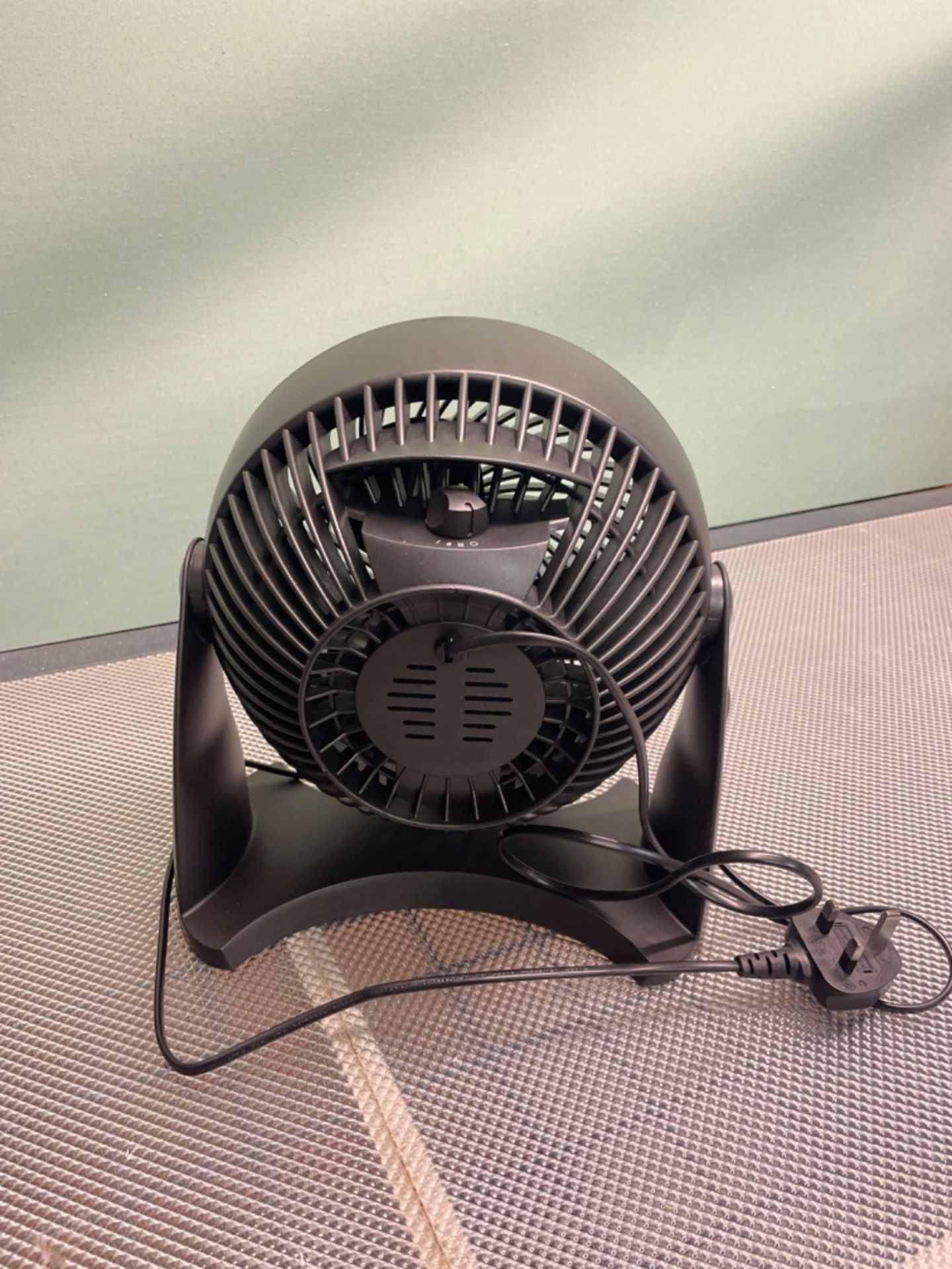 Honeywell TurboForce Power Fan (Quiet Operation Cooling, 90Â° Variable Tilt, 3 Speed Settings, Wa - Image 3 of 3