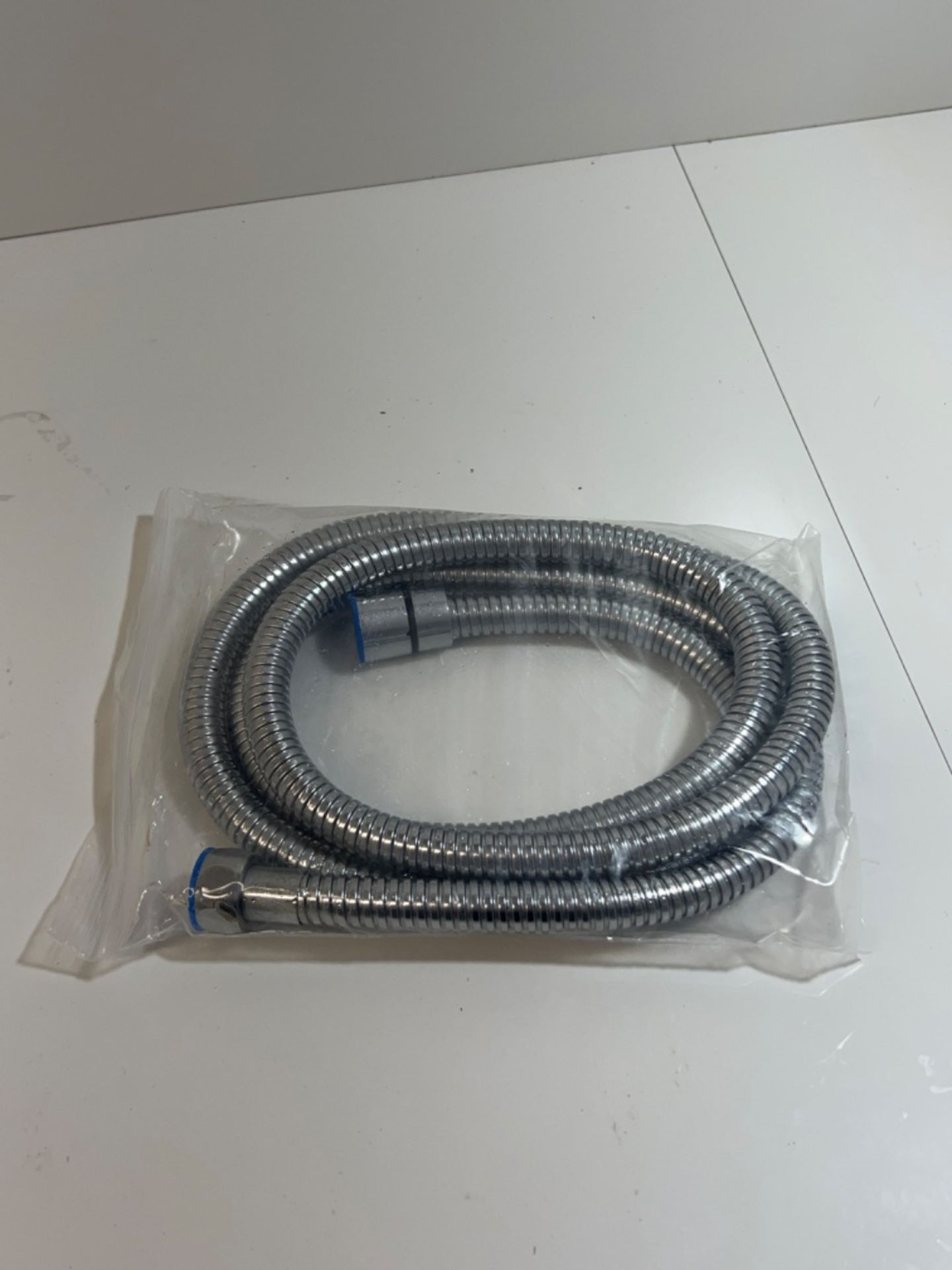 H&S Stainless Steel Shower Hose with 2 Washers - 1.75m (69”) - Extra Long Universal Replacement H - Image 3 of 3