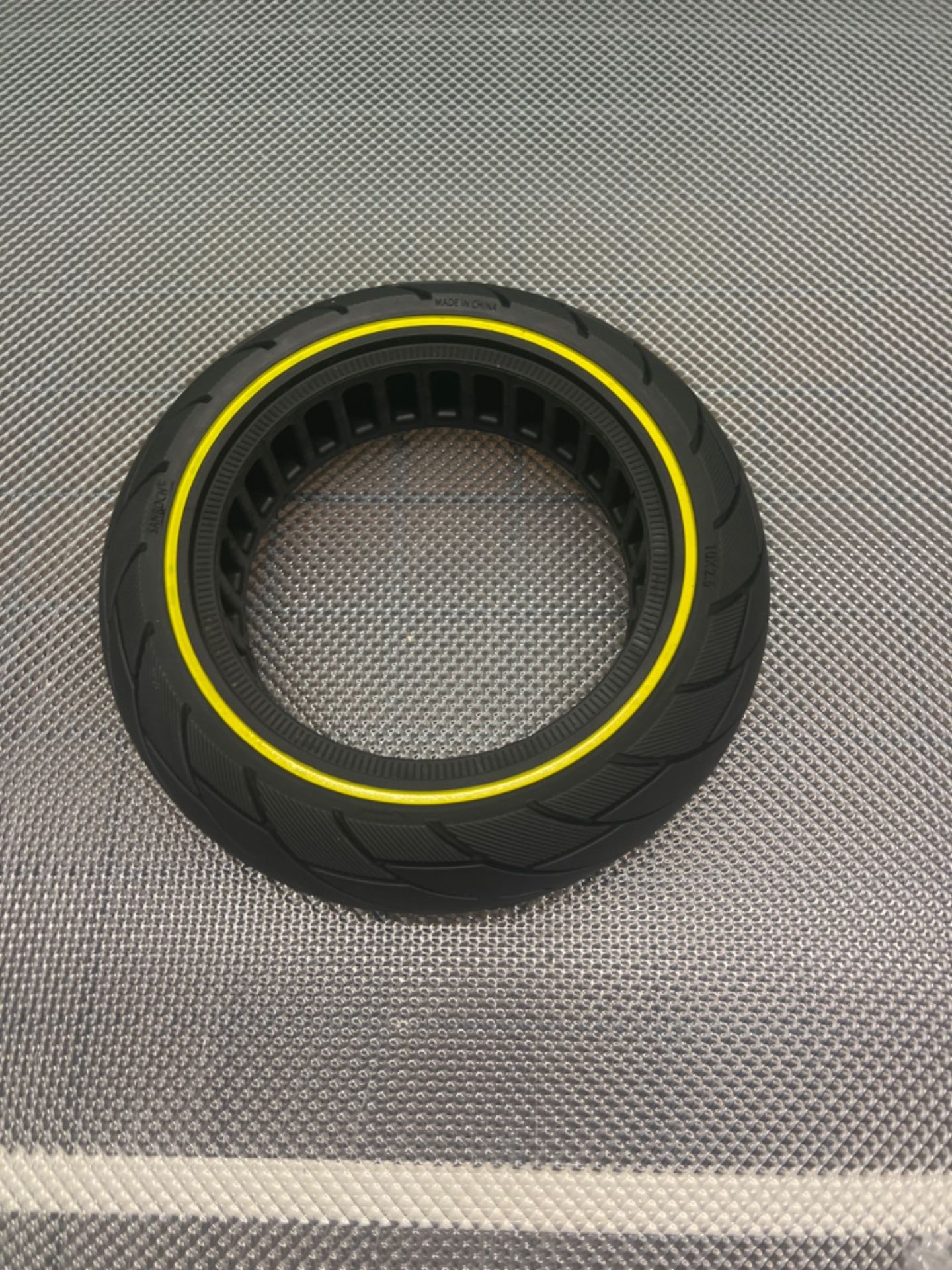 1PZ UKS-T05 10x2.50 Solid Tyre 10x2.5-6.5 Electric Scooter Tubeless Tyre Tire 10 Inch Honeycomb Tyr - Image 2 of 3