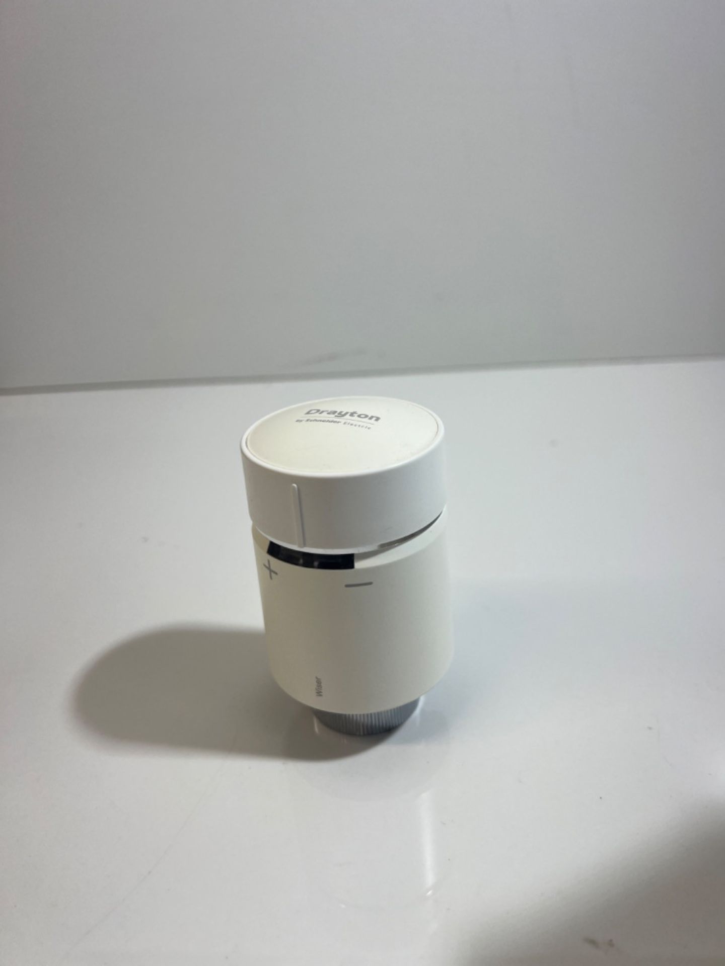 Drayton Wiser Smart Heating Radiator Thermostat Works with Amazon Alexa, Google Home, IFTTT - Image 2 of 3