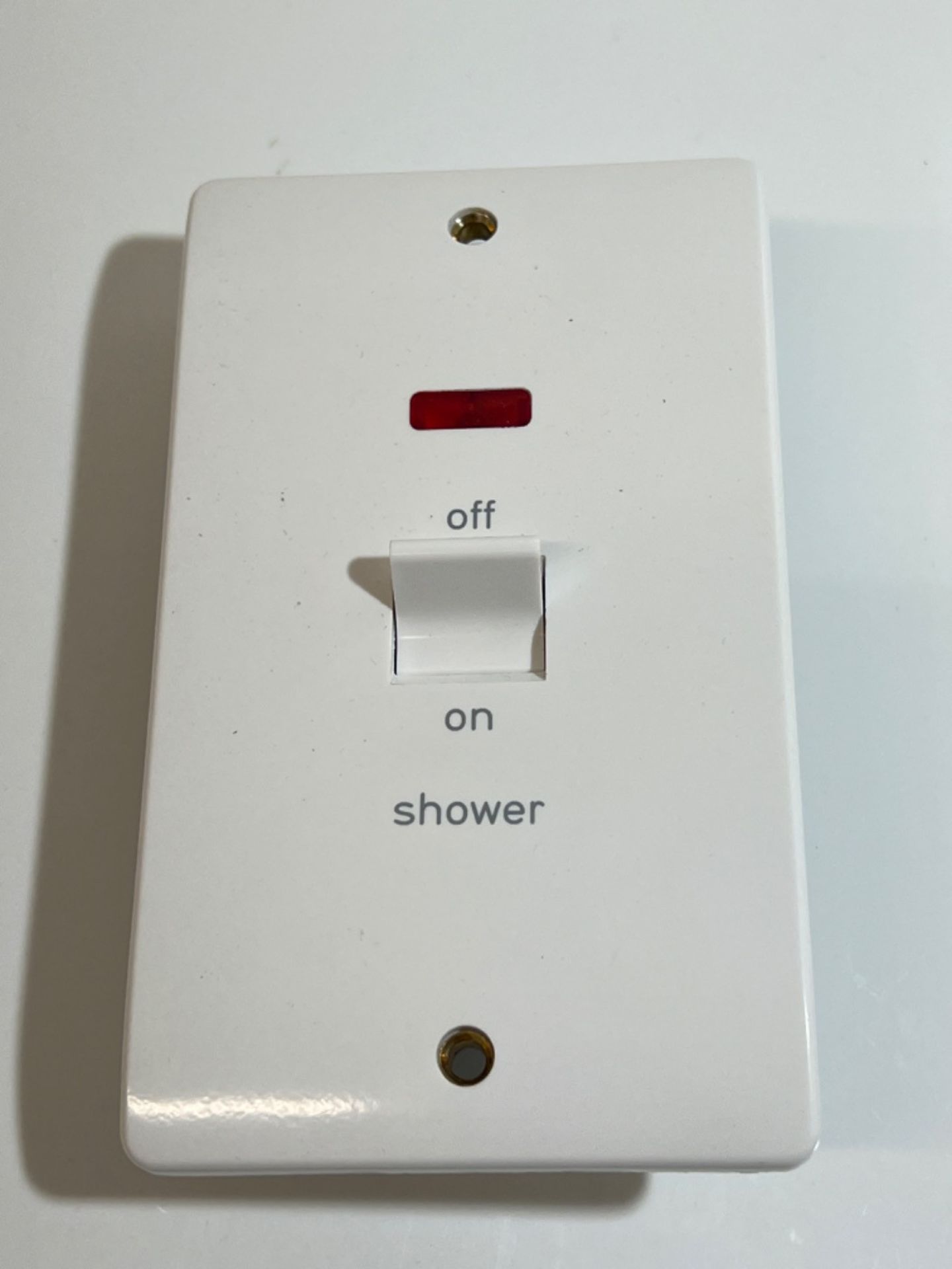 MK K5215SHWHI 50 amp 2-Gang Double-Pole Shower Switch - Image 3 of 3