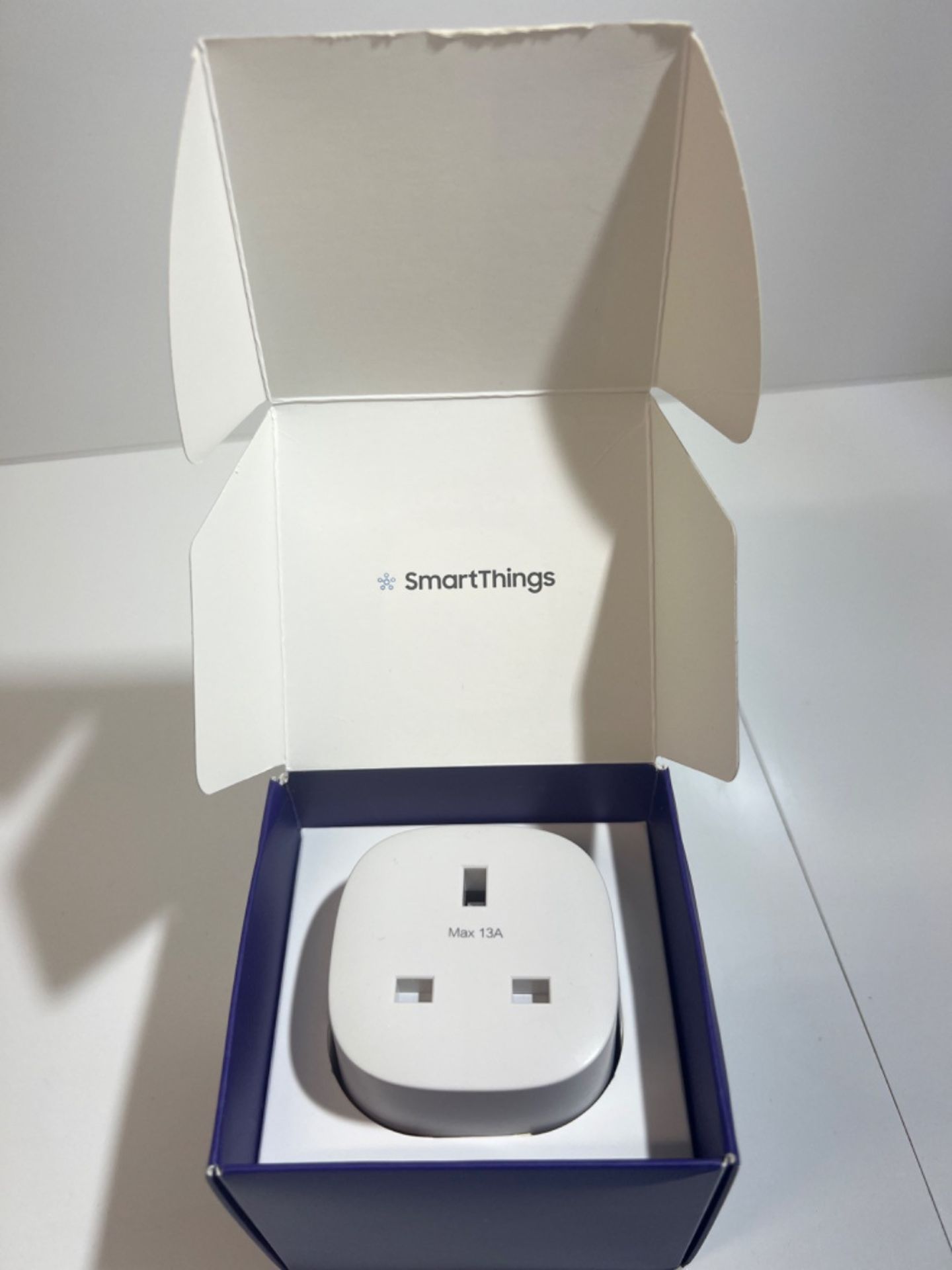 Samsung GP-WOU019BBDWG SmartThings Smart Plug 2019, Compatible with Amazon Alexa and Google Home, W - Image 2 of 3
