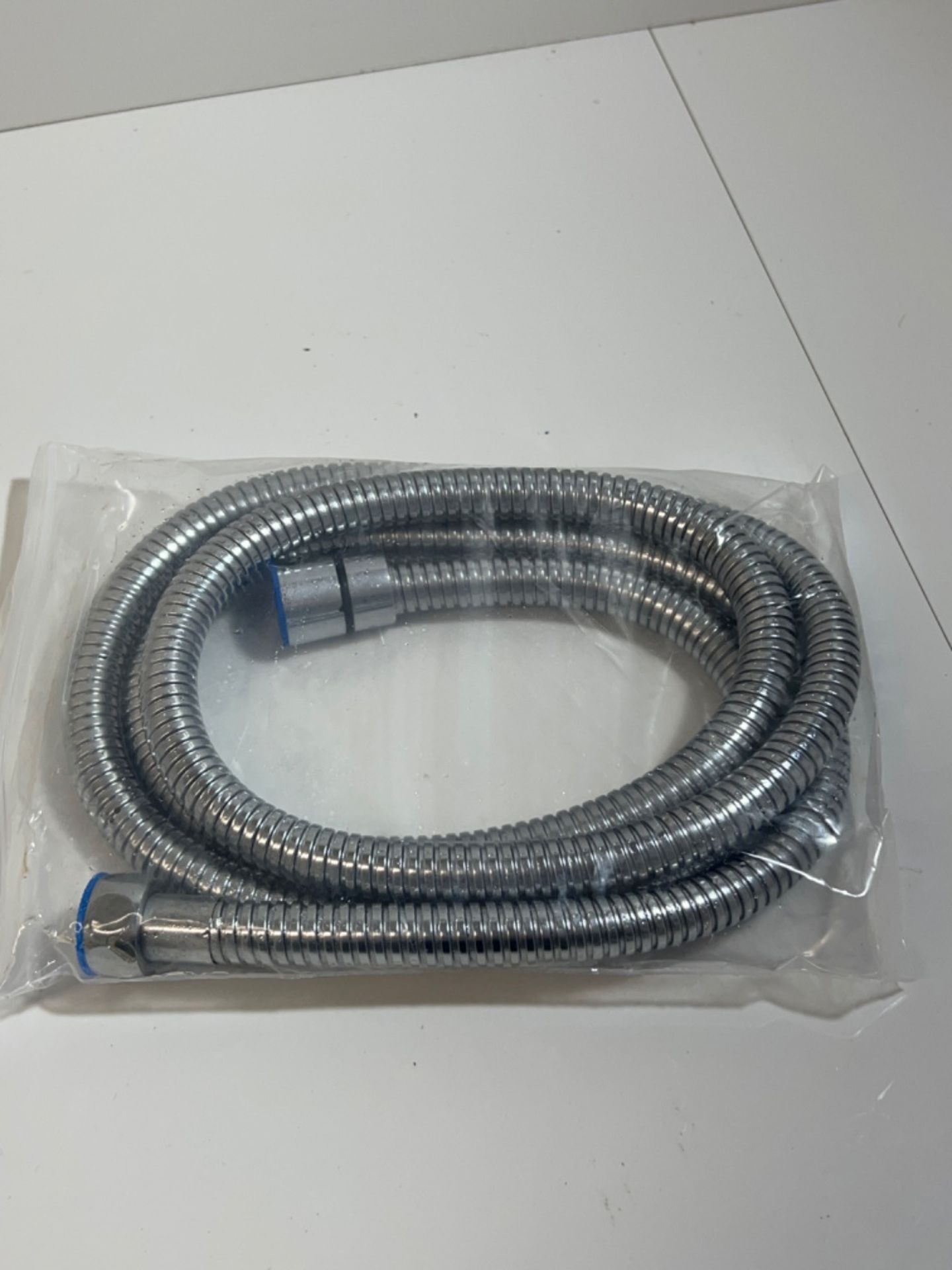 H&S Stainless Steel Shower Hose with 2 Washers - 1.75m (69”) - Extra Long Universal Replacement H - Image 2 of 3