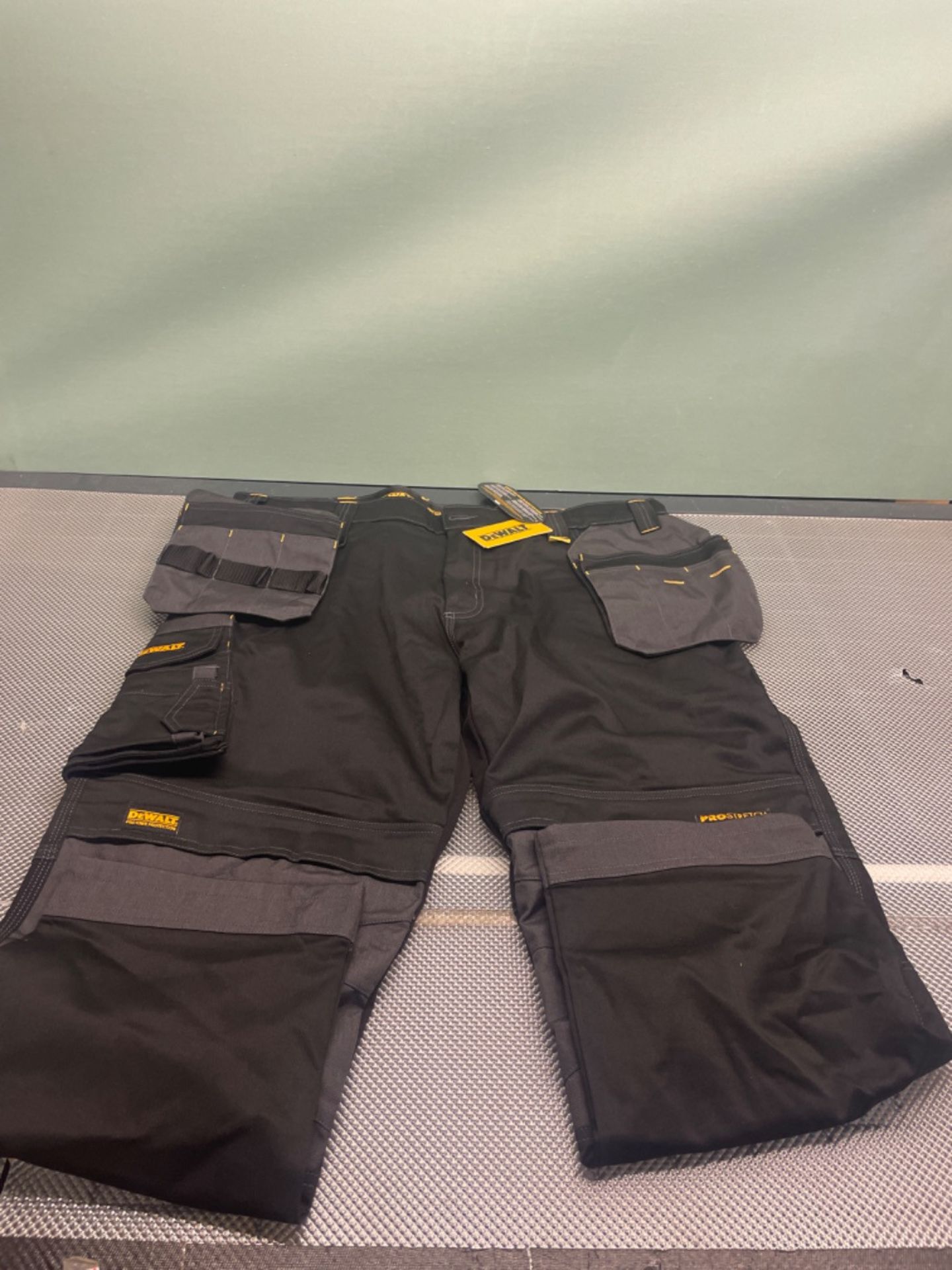 DEWALT Men's Harrison Pro Stretch Trousers Waist 29 Leg 42W, Black/Grey, UK - Image 2 of 3
