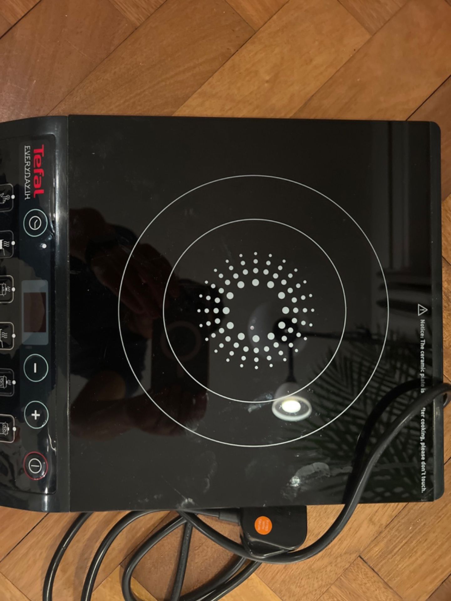 Tefal Everyday Induction Portable Hob, integrated timer, 6 pre-set functions, 9 power levels from 4 - Image 2 of 3