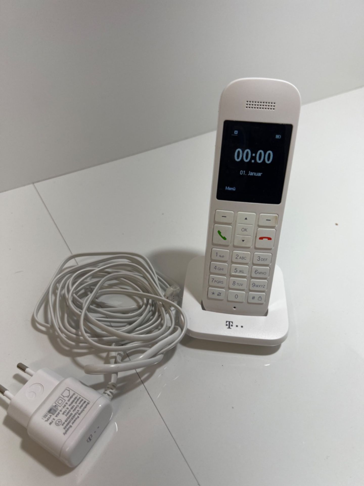 Telekom Speedphone 12 IP phone White Wireless handset TFT - Image 2 of 3