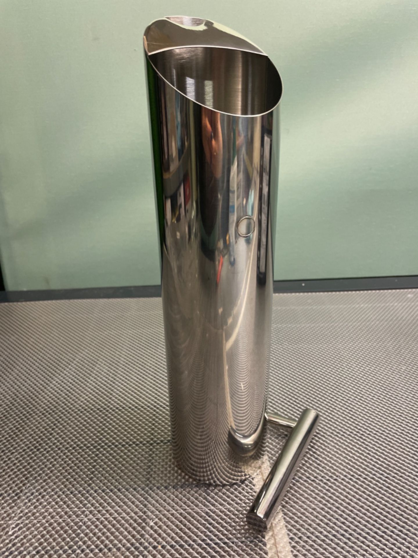 Water Jug - 2L Stainless Steel water Pitcher with Ice Guard, for Serving Juice Cold Water Milk at H - Image 2 of 3